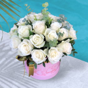  Alanya Flower Order 23 White Roses in Box